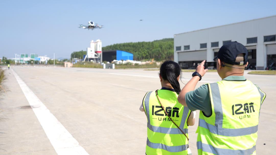 在国际先进技术应用推进中心（合肥）低空经济电池能源研究院的孵化下，高能量固态电池取得技术突破